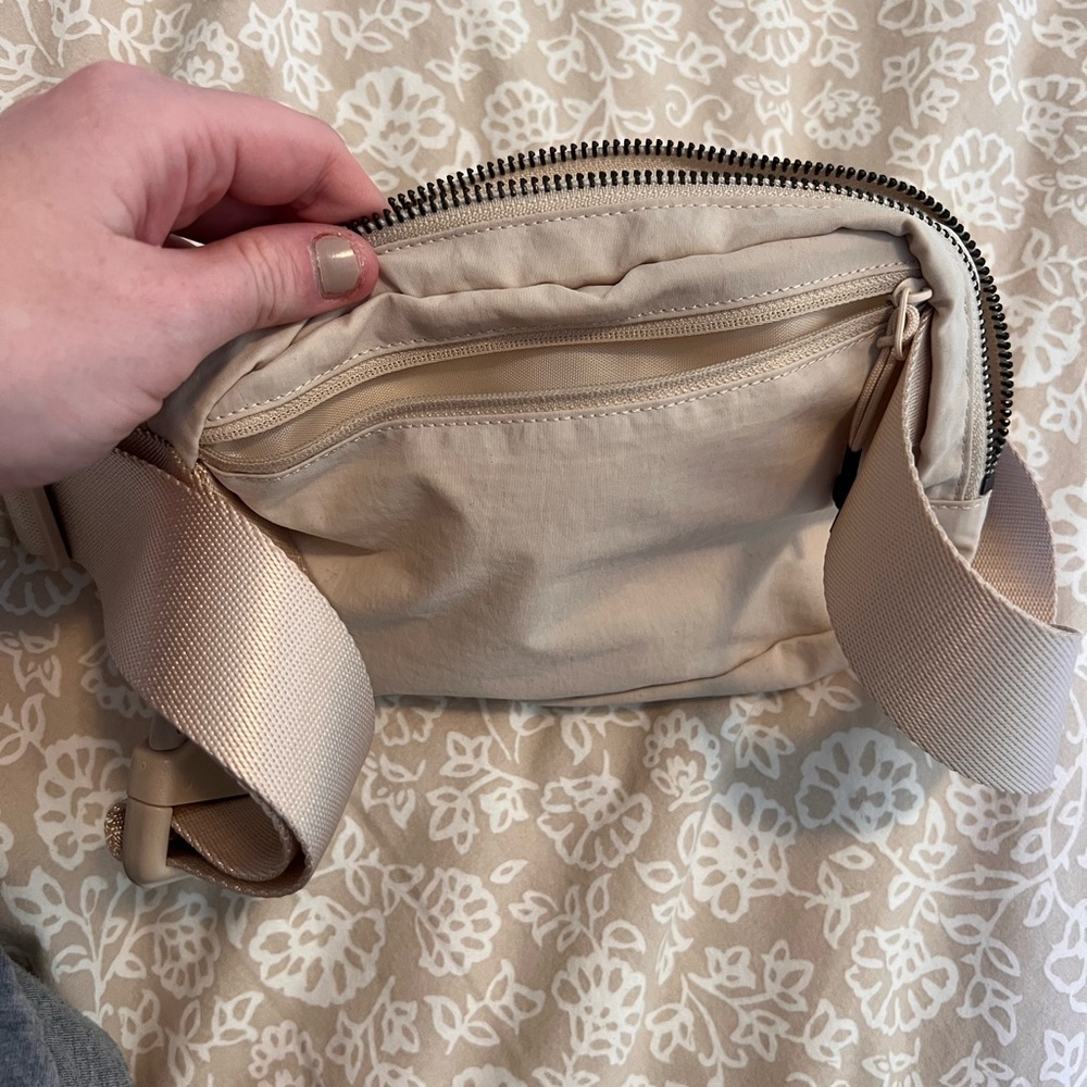 Beige/Cream Belt Bag